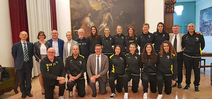 B2: Presentazione ufficiale della squadra Fruvit